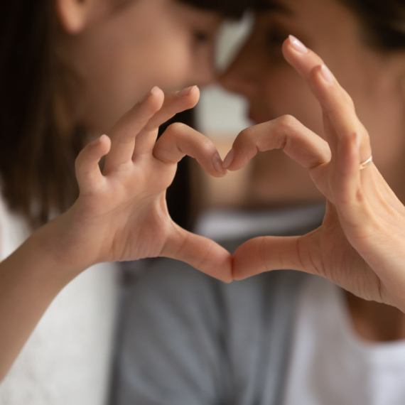 Kakva ćete biti mama, na osnovu vašeg meseca rođenja?