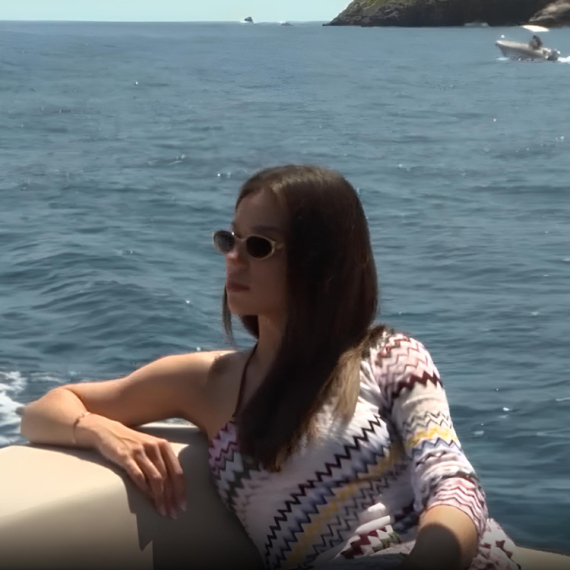 Breskvica otkrila koje KOLEGE NAJVIŠE VOLI da sluša, pa poručila: „NIKADA SREĆNIJA I NIKADA LEPŠA nisam bila!“ (VIDEO)