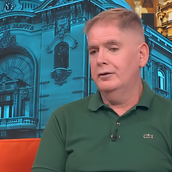 ZAVRŠAVA SE MIHOLJSKO LETO! Od petka ulazimo u oktobarske temperature, a PRVE PAHULJE stižu i ranije nego što biste očekivali!