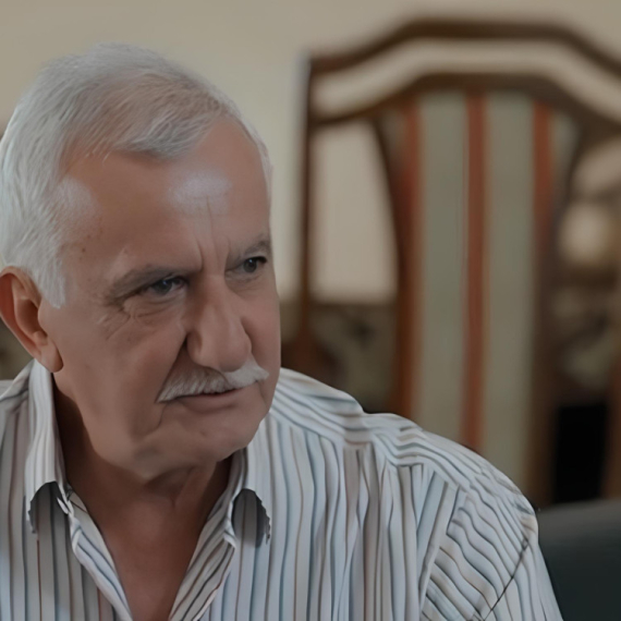 Igra sudbine: Bogatstvo ima cenu - Petak, 9. oktobar - Mido pita Pančetu: "Kad si mislila da malome saopštiš pravu istinu?"
