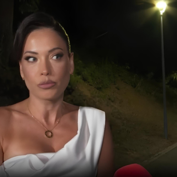 Od Mice ne može lako da se sakrije: Mirka Vasiljević oduševljena ulogom u „Dadilji sa sela“ (VIDEO)