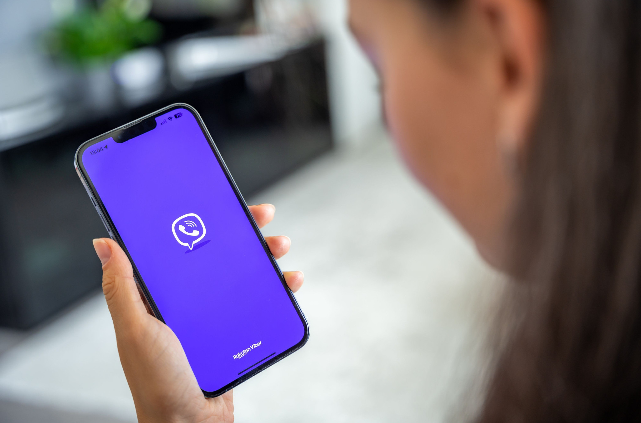 Nova mobilna usluga dostupna u Srbiji: Kako funkcioniše slanje novca preko Vibera i koliko je to bezbedno?