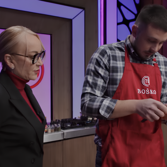 Ljubica mu UNOSI NERVOZU, a još se i PLAŠI SVEGA! Boško važi za iskusnog takmičara, ali u ovoj kuhinji mu ipak NIJE LAKO