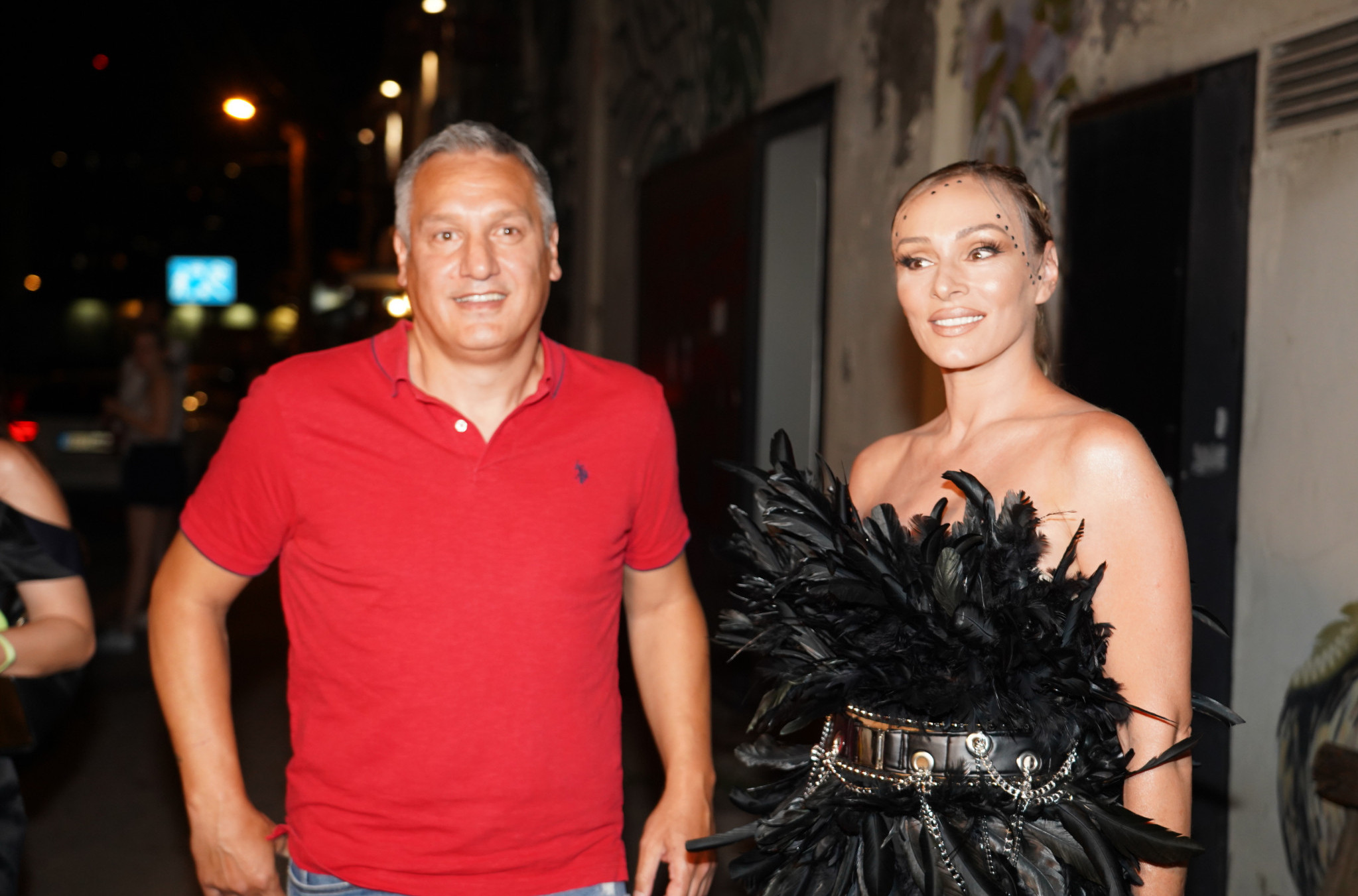 „Najveću cenu imaju oldtajmeri“: Zvezde devedesetih otkrile koliko su zarađivale za samo dva sata pevanja