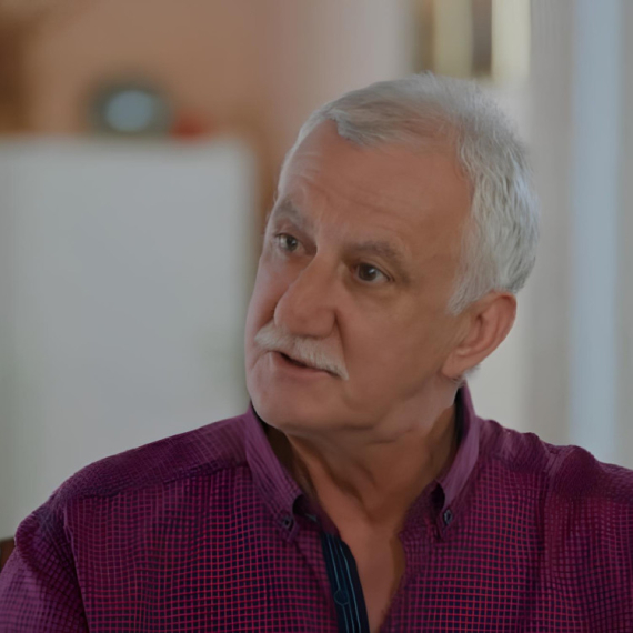 Igra sudbine: Bogatstvo ima cenu - Ponedeljak, 19. oktobar - „E Mido, Mido, vazda li si bio sebičan! Vazda za sebe, nikad za drugoga!“