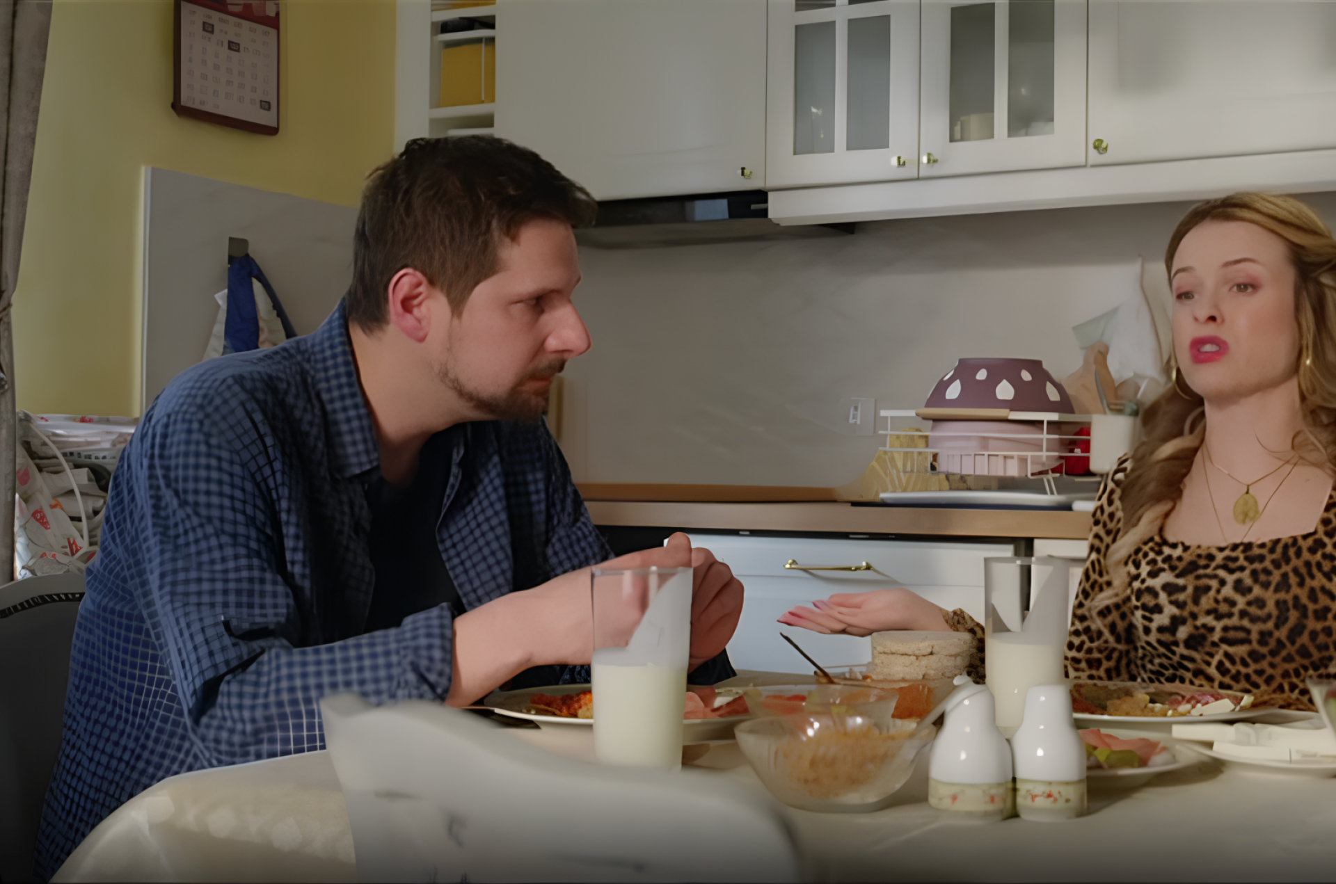 Ceca i Ljuba - Utorak, 20. oktobar - Upoznajmo Cecu i Ljubu u epizodi "odlazak u supermarket"