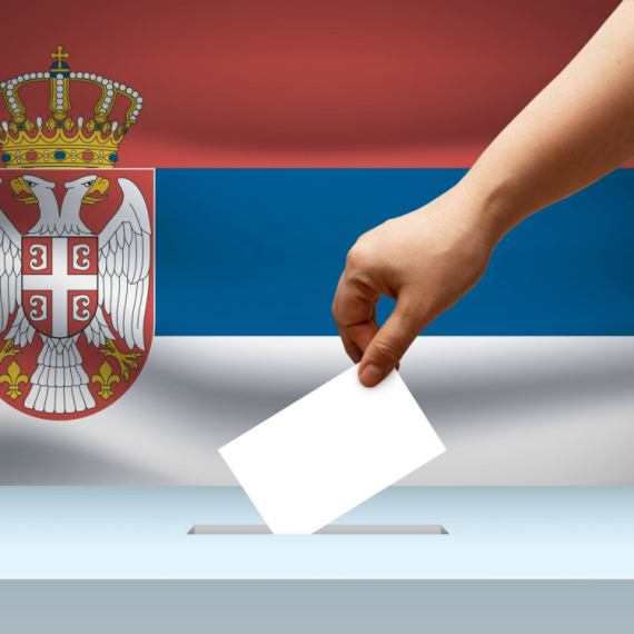 U ponoć počinje izborna tišina pred vanredne parlamentarne izbore u nedelju