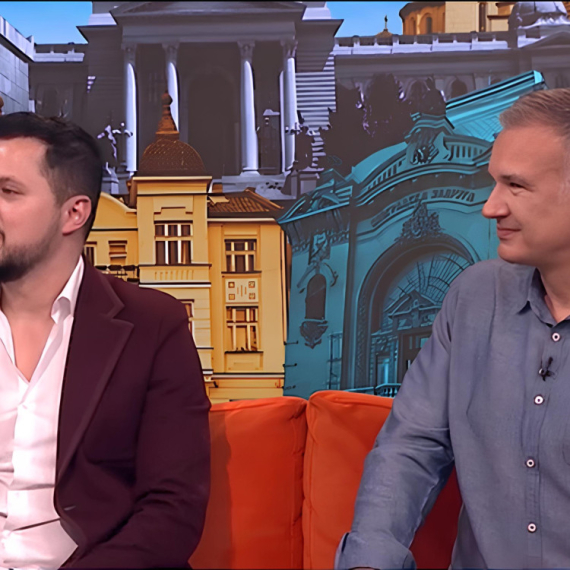 Popularnom zahvatu presađivanja kose podvrgao se i naš kolega Ivan Tešanović, a ovo je njegovo iskustvo: „Pre toga sam bio neki deda, neki drugi čovek!“ (VIDEO)