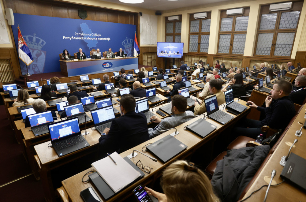 RIK objavio preliminarne rezulate: Studentska lista osvojila 53,04 % glasova, lista "Ujedinjena Srbija" 38,97 %