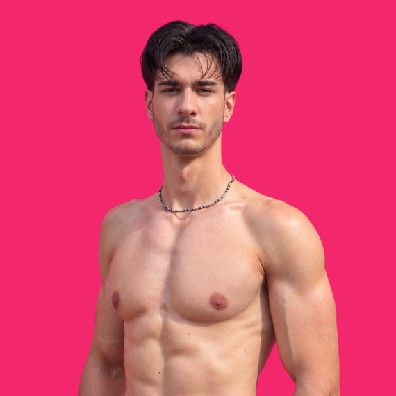 Novi bombšel Matija ušao je u Love Island Adria, a pažnju su mu odmah privukle Lara i Alja