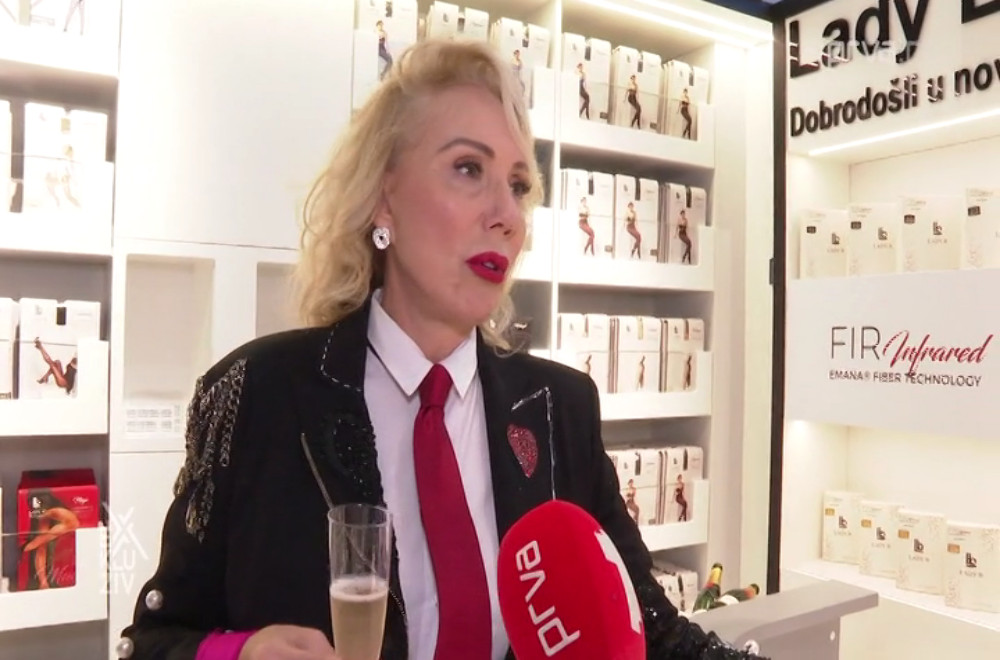 „Lady B“: Lepa Brena je nedavno uz podršku supruga predstavila novi proizvod za mršavljenje