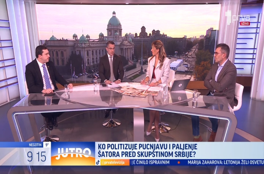 Ko politizuje pucnjavu i paljenje šatora ispred Skupštine Srbije?