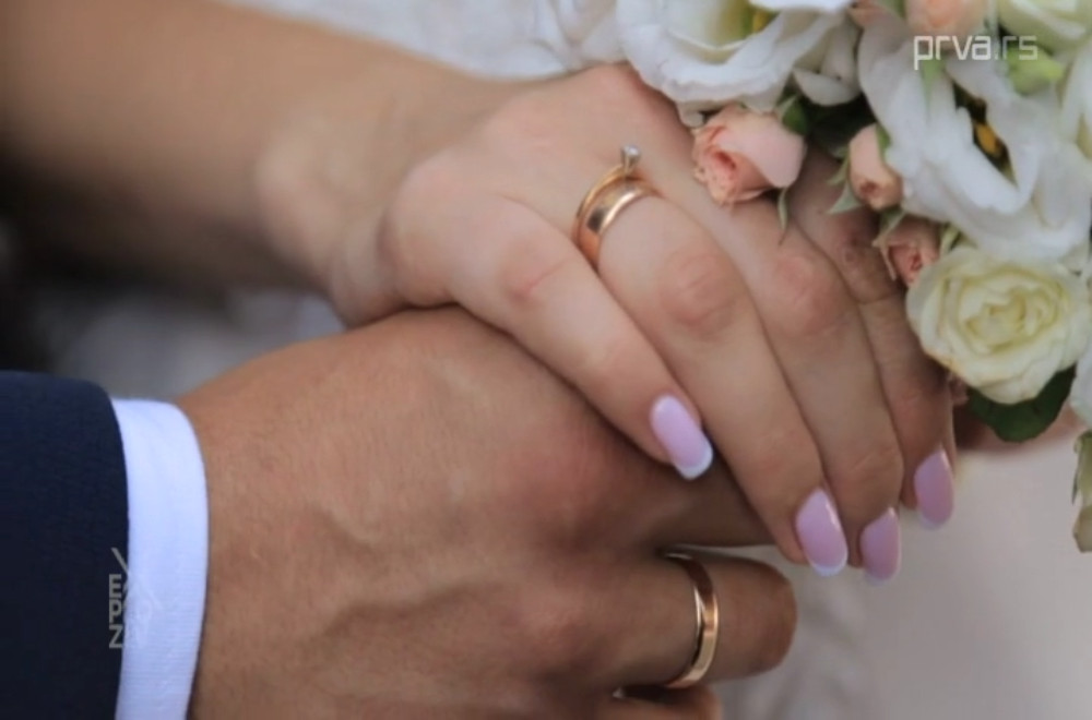 Exploziv 26.10.2025. - Biti sam