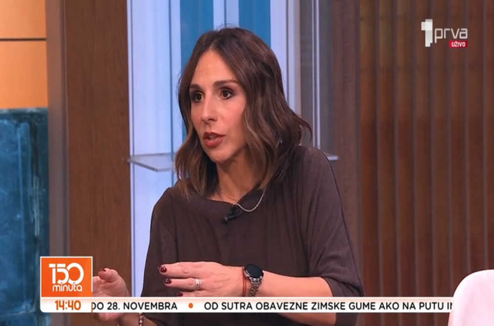 Glumica iz serije "Igra sudbine" u ulozi voditeljke