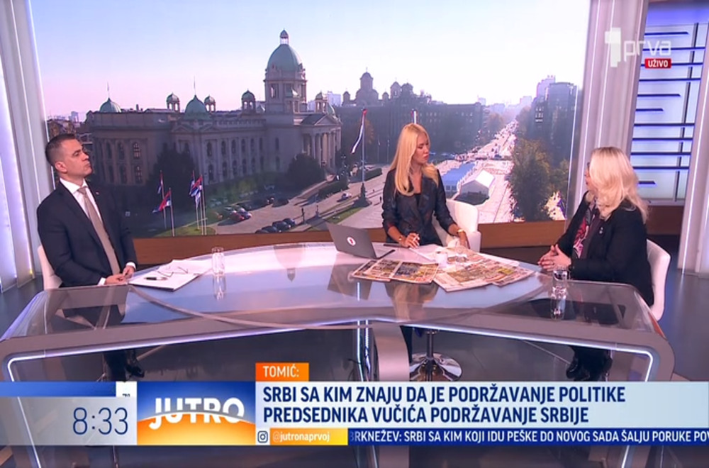 Ovako izgledaju naslovne strane današnjih novina