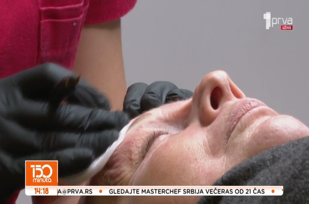 Rada Švonja humanitarno crta obrve ženama obolelim od alopecije i raka