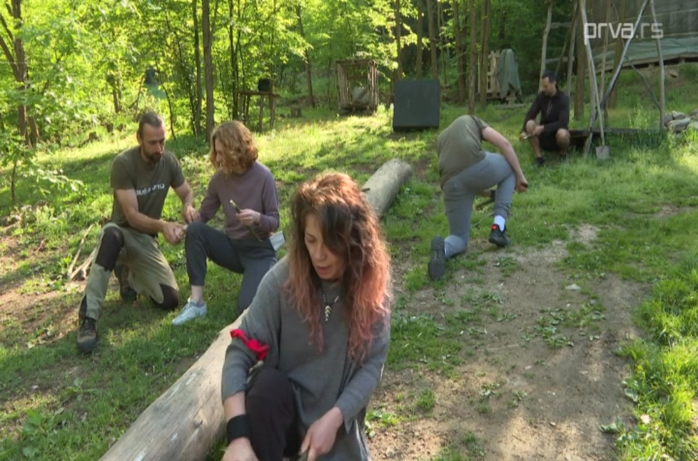 Exploziv 16.11.2025. - Zamenili račune za struju za solarne panele, supermarkete za bašte, a stanove za kuće koje sami grade