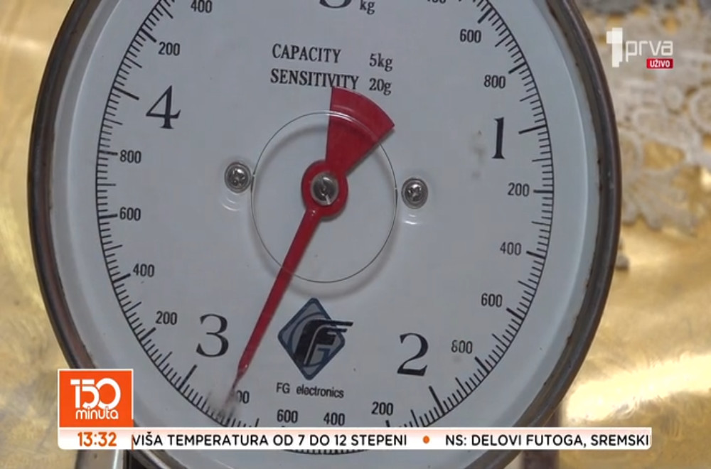 Zoran je u svom vrtu izvadio dva krompira rekordera