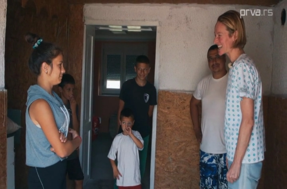 Radna akcija sa Tamarom - 9. sezona, 11. epizoda: Nakon velikih problema, ova šestočlana porodica napokon ima pravi krov nad glavom