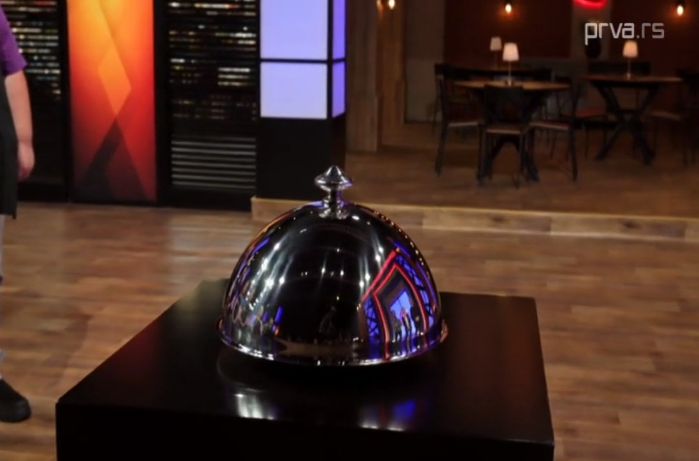 Takmičari dobili novi zadatak, a koja se to namirnica krije ispod zvona?