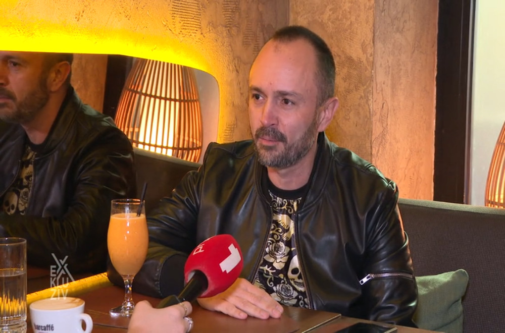 Ko je uticao da se Igor Popović bavi muzikom?