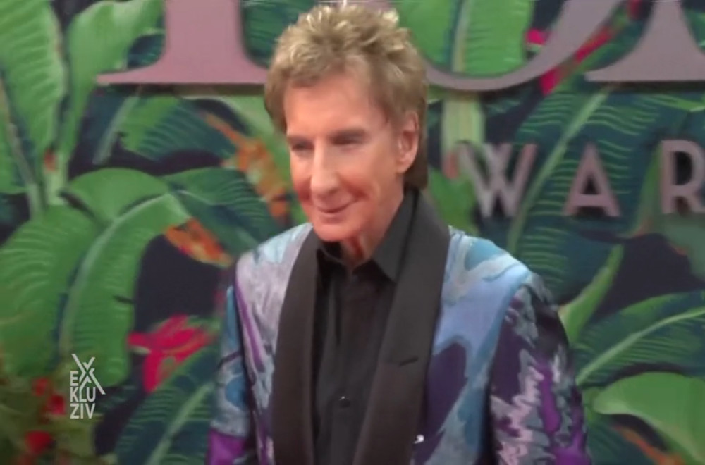 Pevač naglo prekinuo turneju!