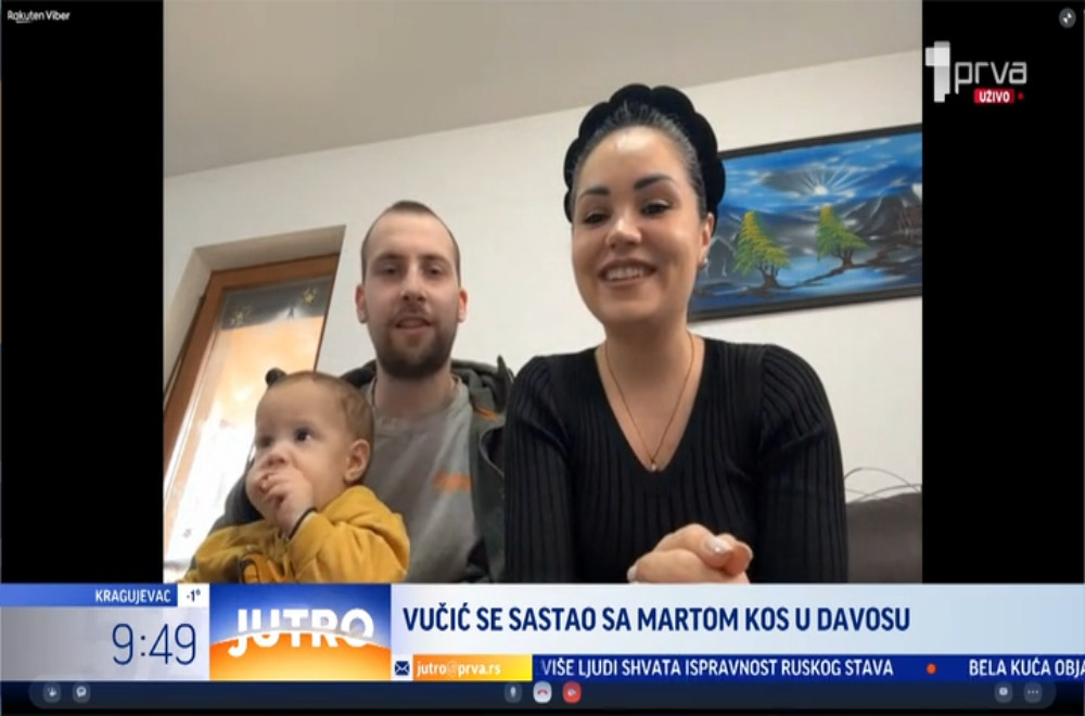 Bračni par na fotografiji staroj 22 godine otkrio da se znaju još od detinjstva