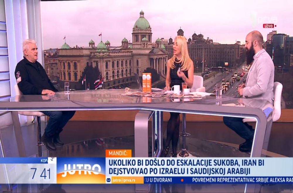 Tramp poziva Iran za pregovarački sto, dok najavljuje da je u taj region upućena još jedna vojna flota