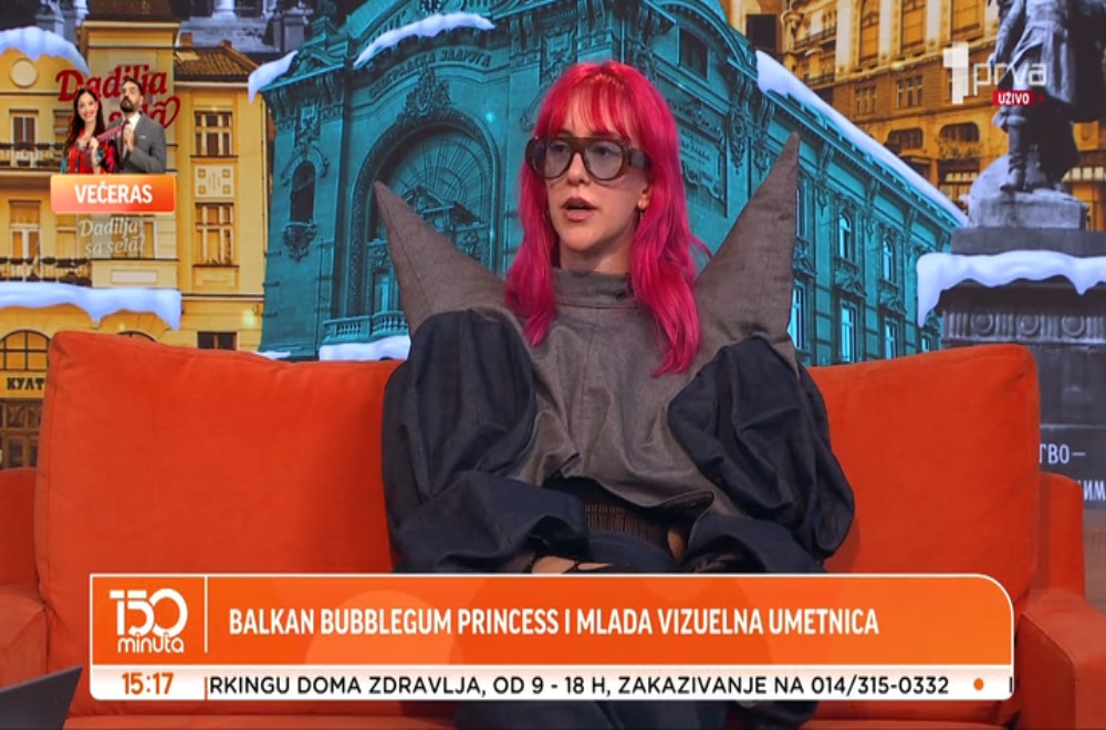 Ona spaja muziku, režiju i performans u jedinstveni pop-spektakl