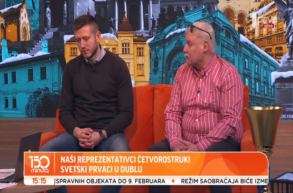 Možete li da zamislite sport u kome fudbalsku loptu prebacujete preko stola za stoni tenis?