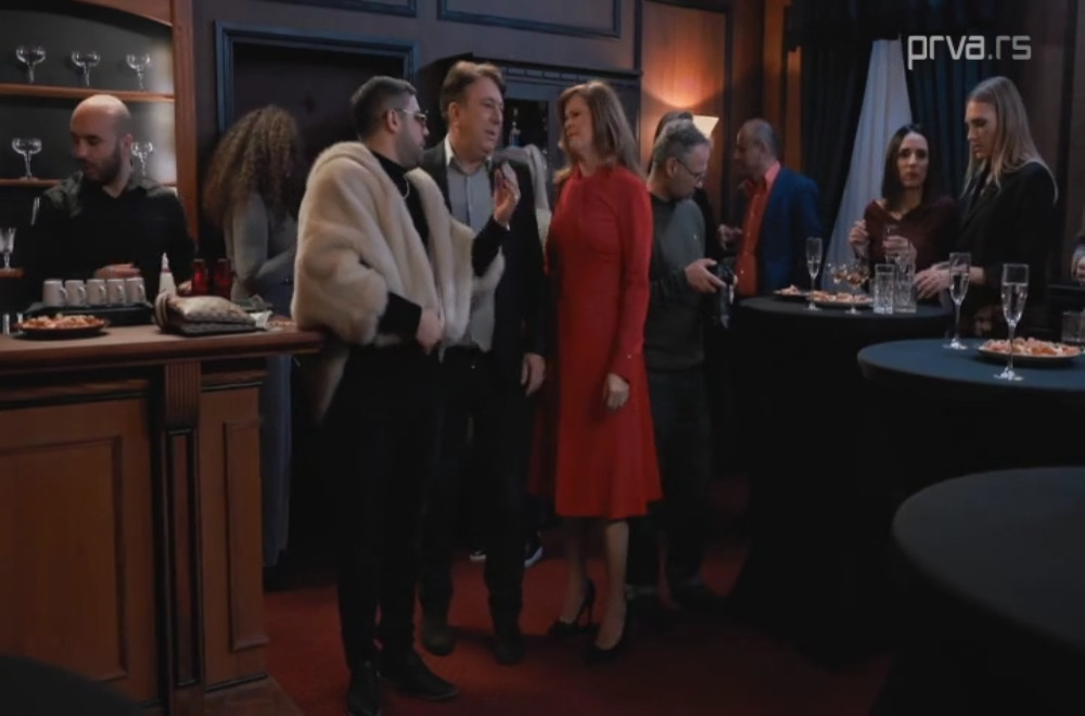 Igra sudbine - 1689. epizoda: Posle pucnjave na reviji, Uroš prilazi Lenki!