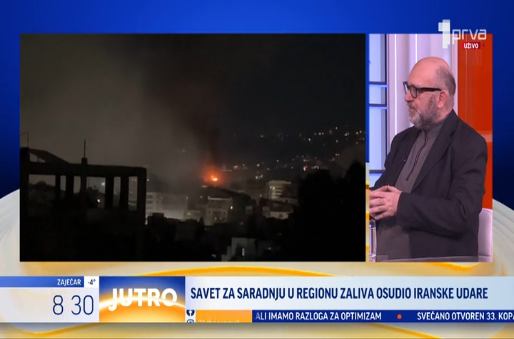 Prelistavanje štampe sa Darkom Obradovićem i Dragoslavom Bokanom