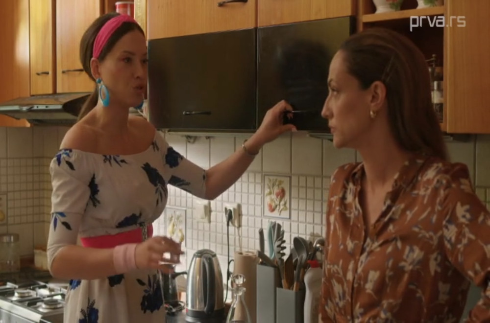 Dadilja sa sela - 34. epizoda: Ilija i Maja shvataju da su se stvari otele kontroli