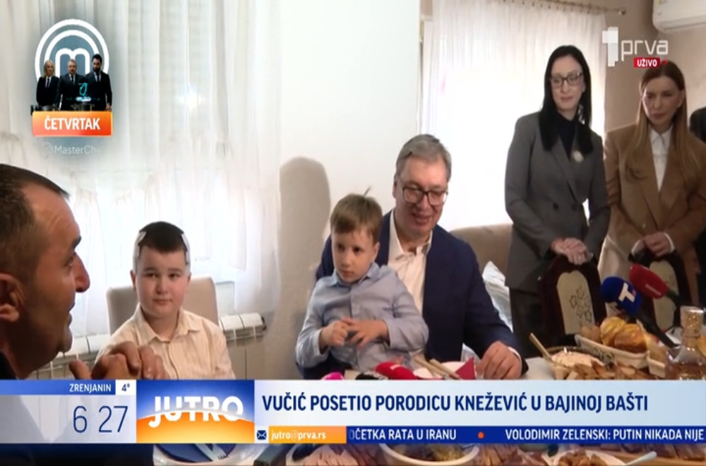 Predsednik Srbije Aleksandar Vučić posetio je petočlanu porodicu Knežević