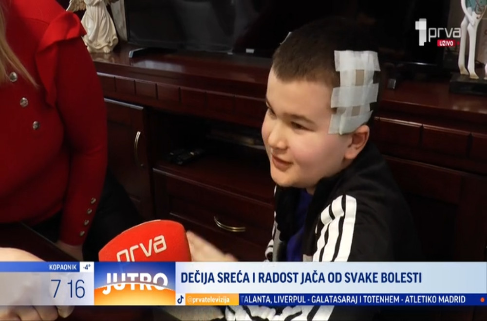 Prva televizija u poseti dečaku iz bajine Bašte