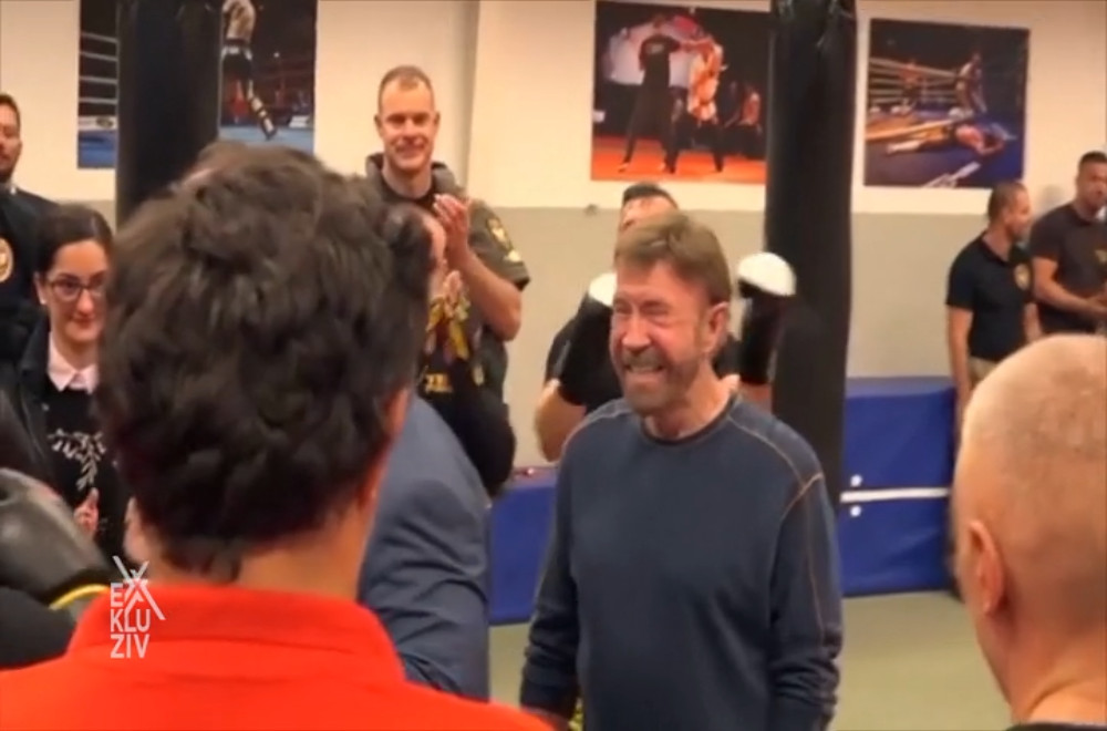 Poznati se još uvek opraštaju od Čaka Norisa...