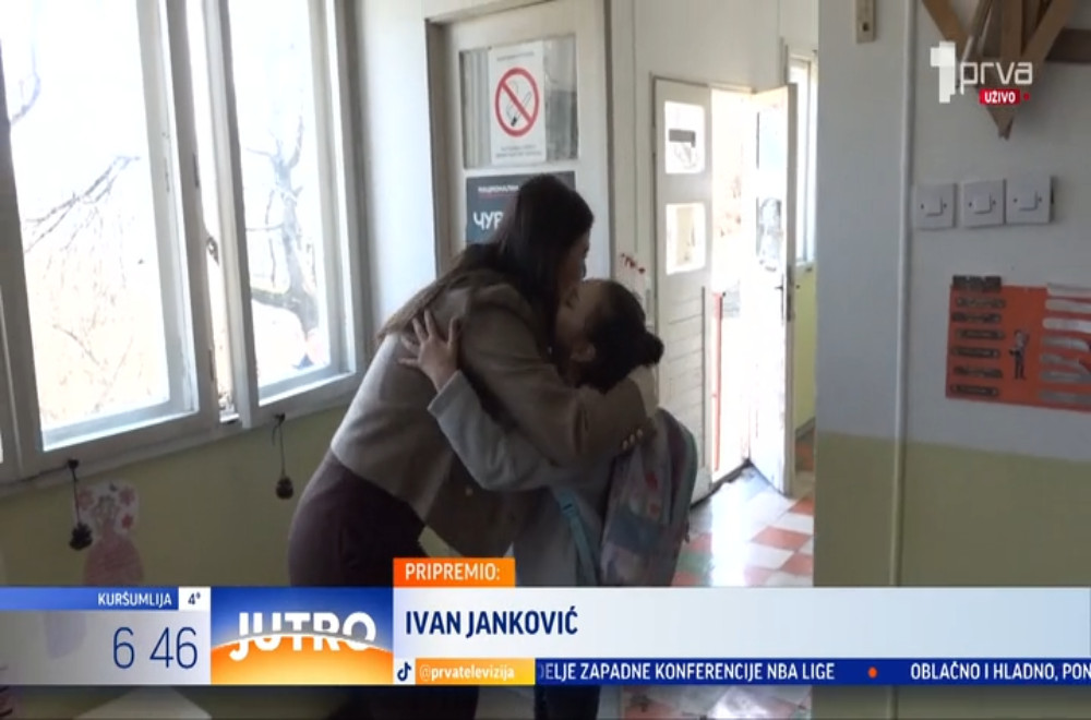 Jedina učenica u seoskoj školi