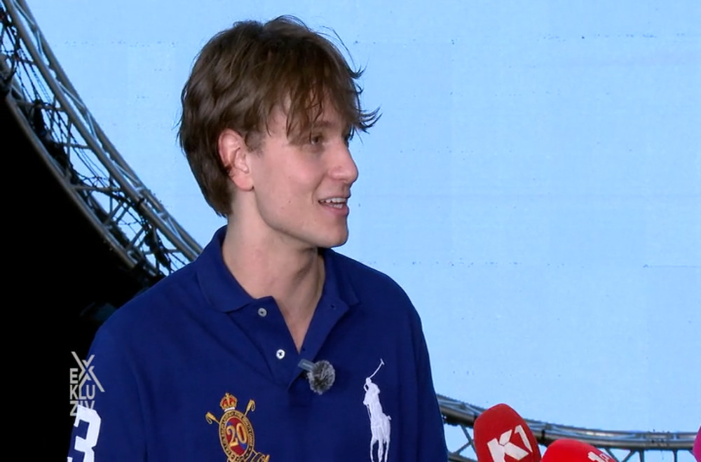 Jakova Jozinovića podržala majka na beogradskim koncertima!