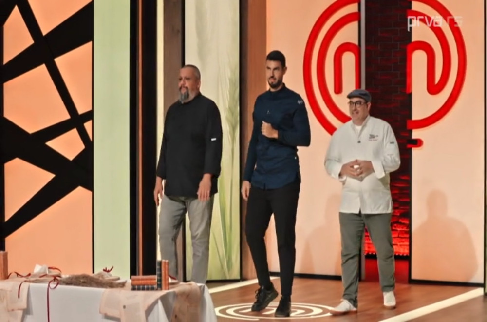 Čak troje gostujućih sudija ulazi u kuhinju – donose neprijatno iznenađenje!