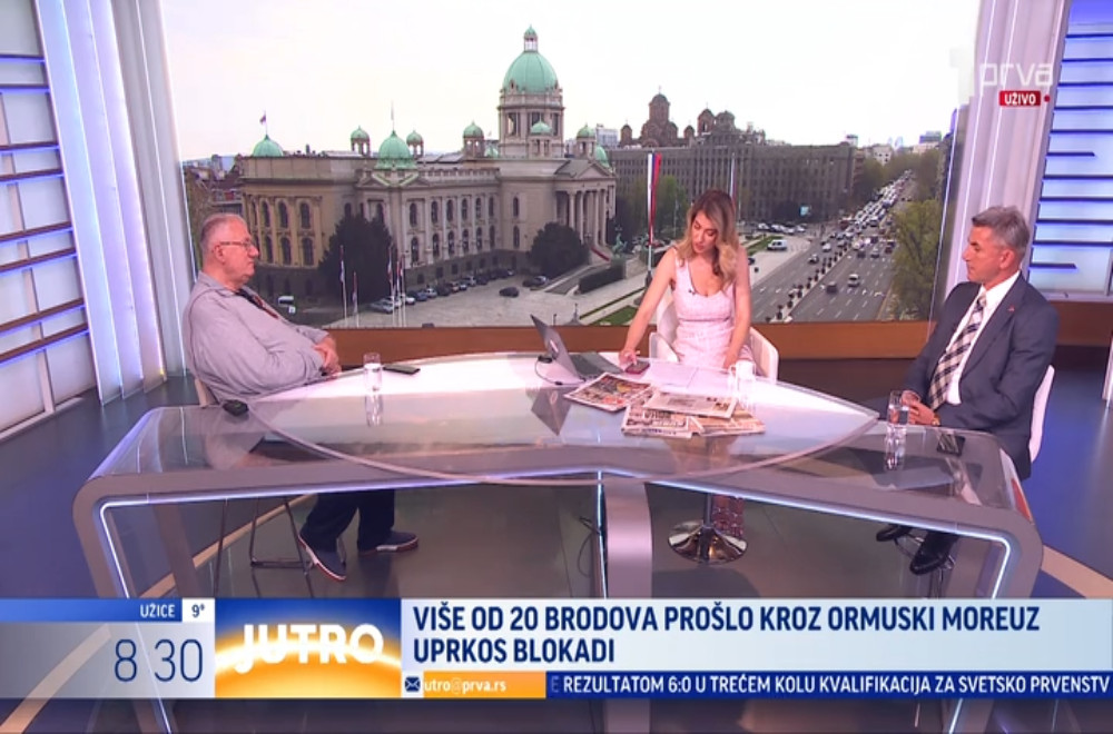 Prelistavanje štampe sa Vojislavom Šešeljem i Slobodanom Dimitrijevićem