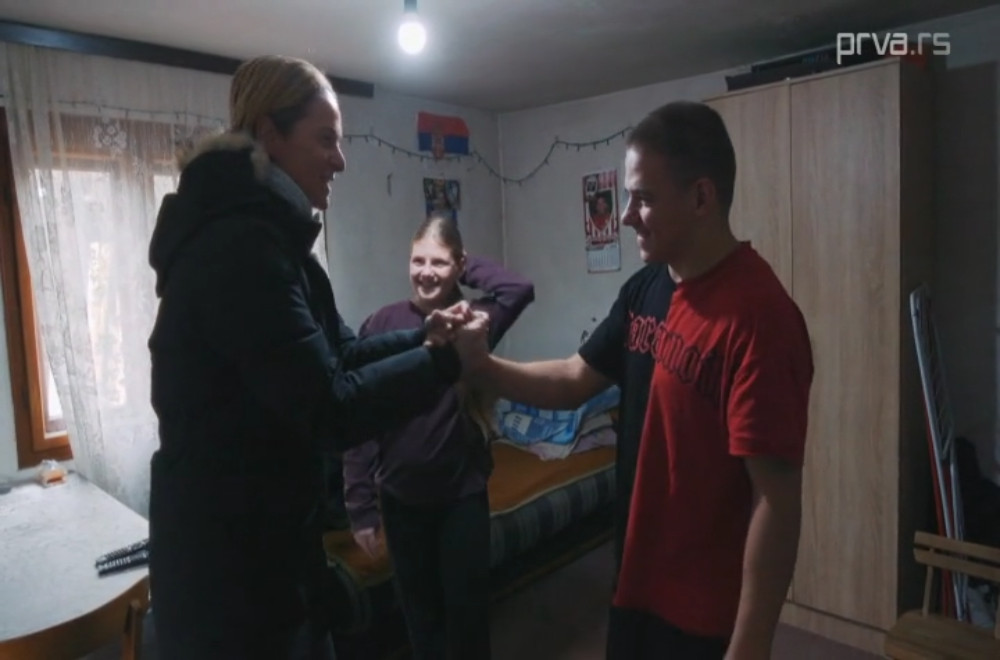 Radna akcija sa Tamarom - 10. sezona, 9. epizoda: Nova kuća za blizance Milicu i Milana