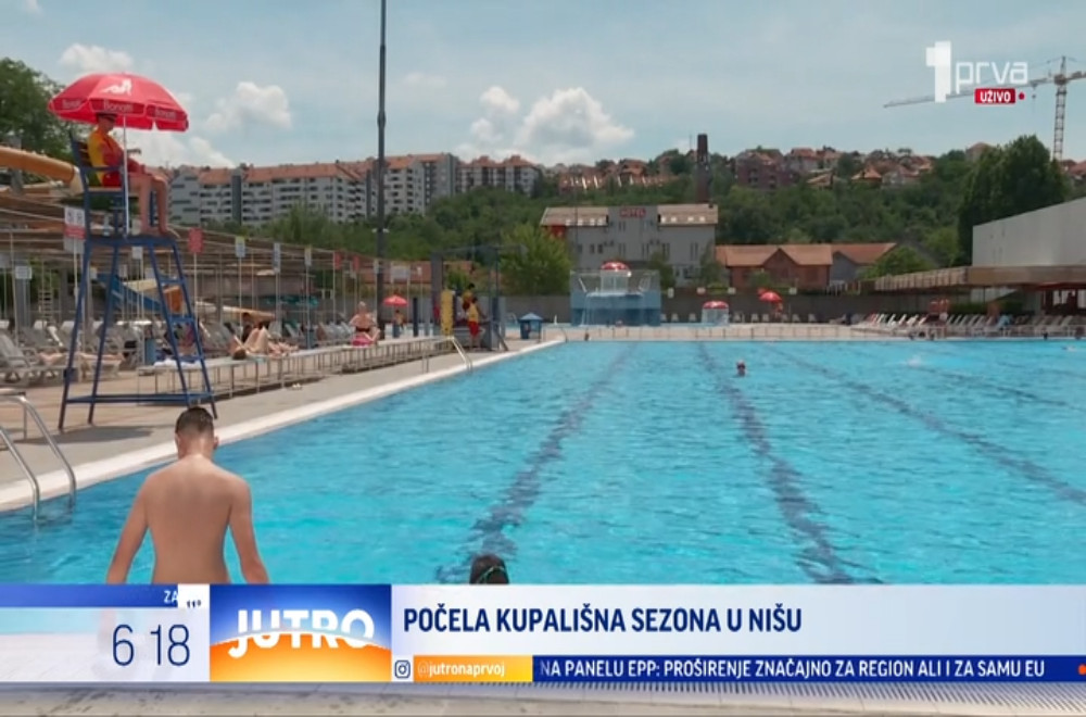 Nišlije napunile otvorene bazene SC “Čair”
