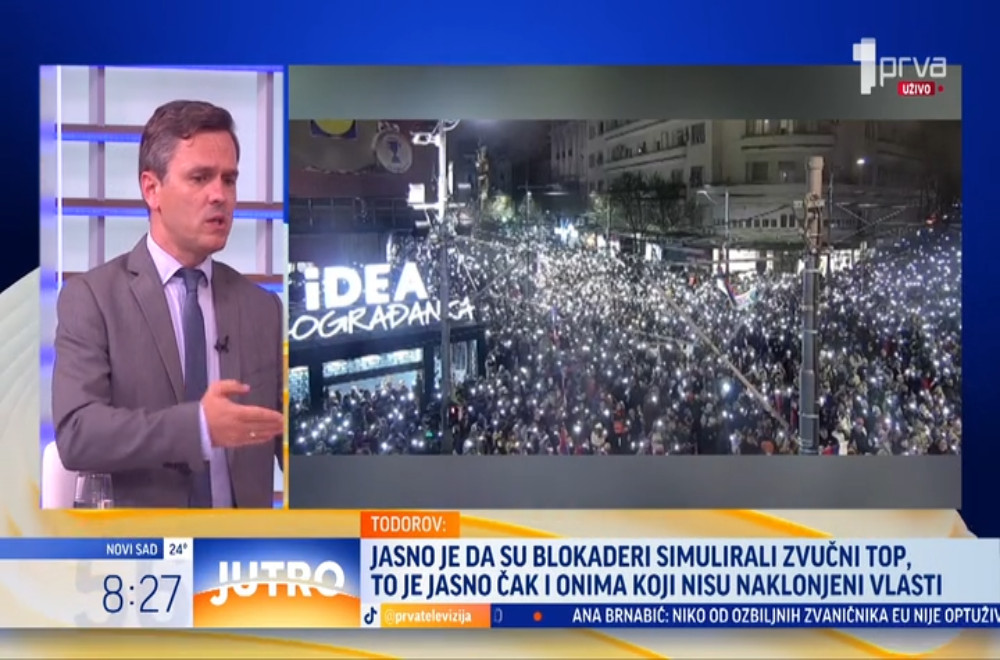 Dnevnu štampu prelistavaju Đorđe Todorov i Ljubomir Đurić