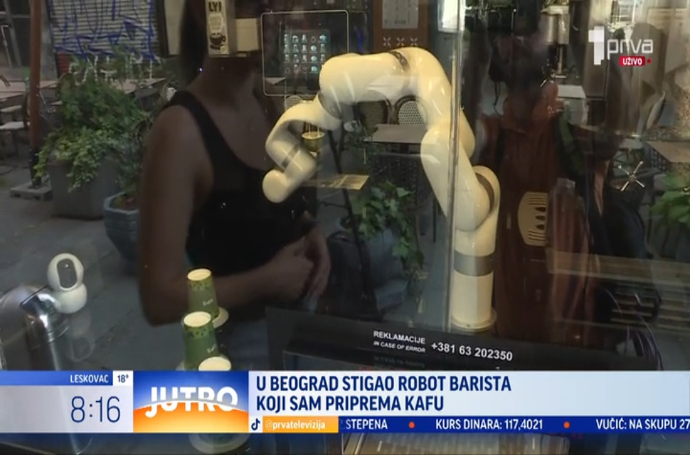 U Beograd je stigao robot barista koji sam priprema kafu