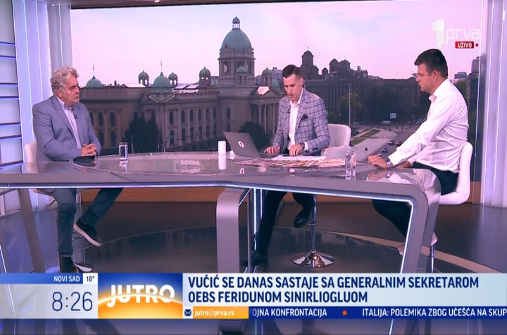 Prelistavanje štampe sa Vladmirom Gajićem I Milanom Čavićem