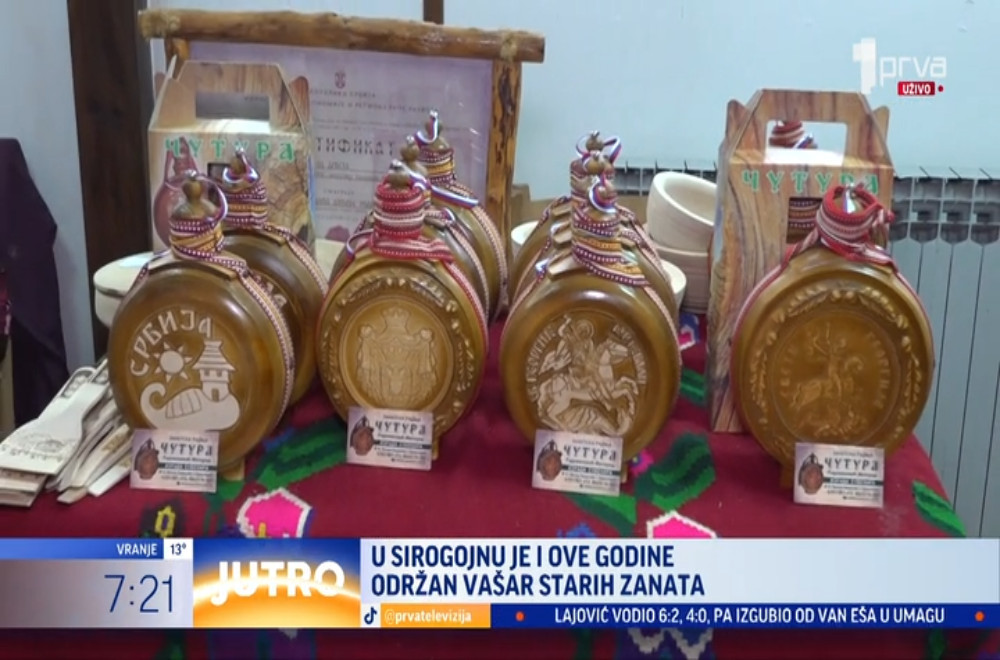 U Sirogojnu održan vašar starih zanata