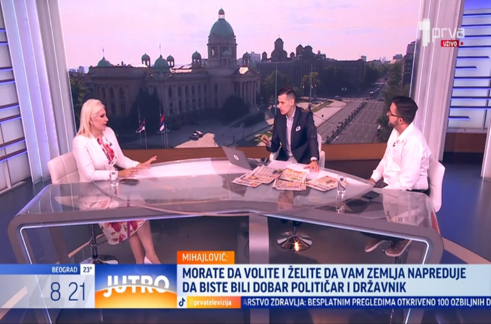 Prelistavanje štampe sa Zoranom Mihajlović I Nebojšom Obrkneževim