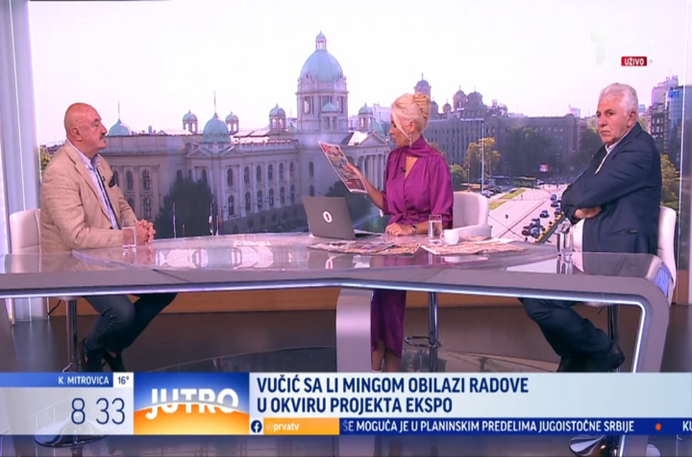 Prelistavanje štampe sa Goranom Petronijevićem I Zoranom Anđelkovićem.