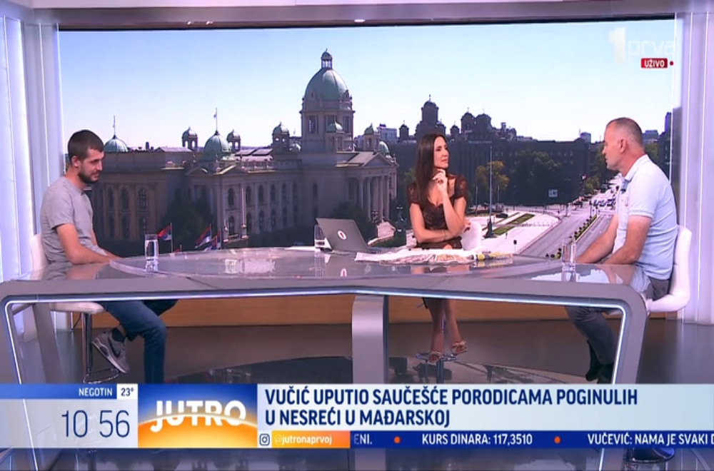 Bio jedan od desetoro dece, a sada ima osmoro svoje dece i sedmoro unučadi