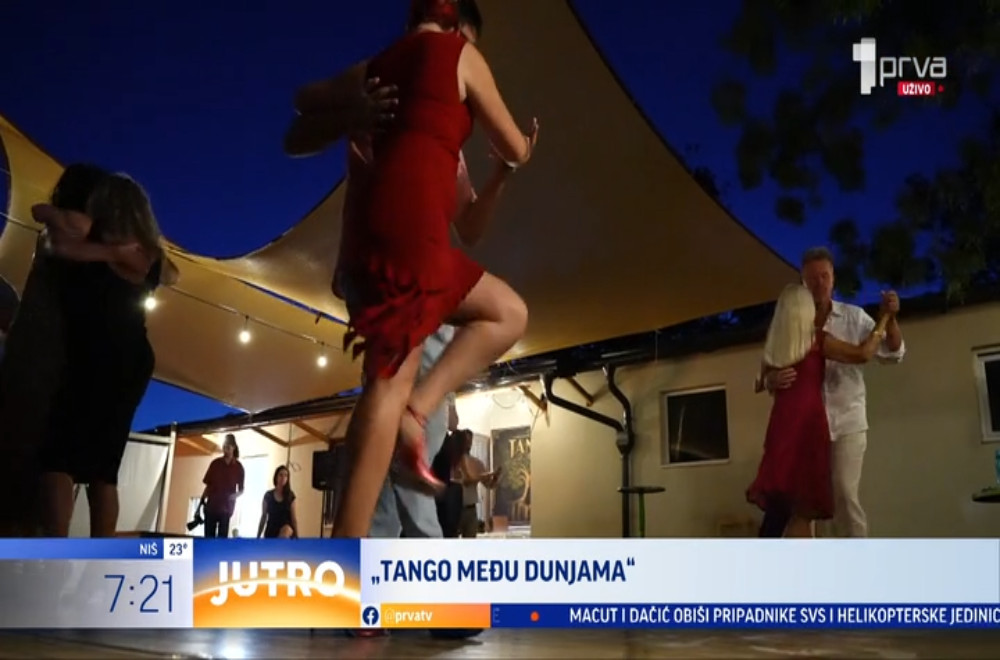 „Tango među dunjama“